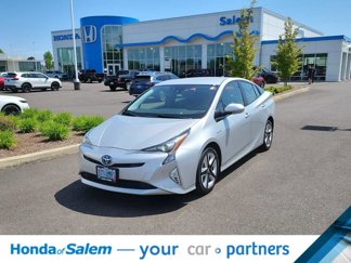 Used 2018 Toyota Prius Three Touring image 1