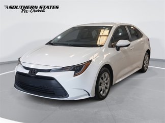 Used 2025 Toyota Corolla LE image 1