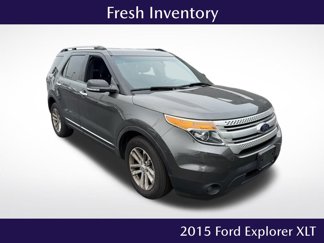 Used 2015 Ford Explorer XLT image 1