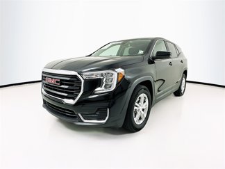 Used 2024 GMC Terrain SLE image 1