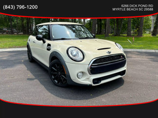 Used 2015 MINI Cooper S image 1