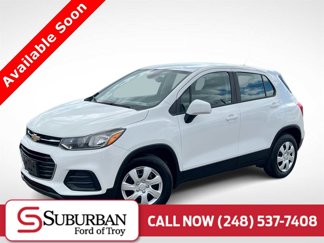 Used 2017 Chevrolet Trax LS image 1
