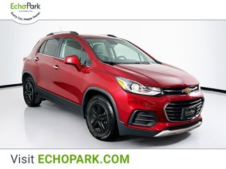 Used 2020 Chevrolet Trax LT w/ LT Convenience Package image 1