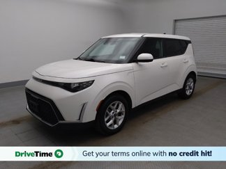 Used 2023 Kia Soul LX w/ LX Technology Package image 1