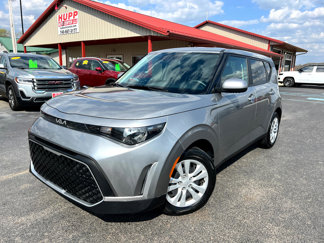 Used 2023 Kia Soul LX image 1