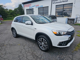 Used 2018 Mitsubishi Outlander Sport ES image 1