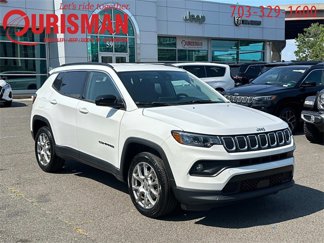 Used 2022 Jeep Compass Latitude image 1