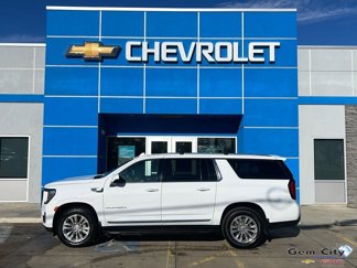 Used 2022 GMC Yukon XL SLT w/ Max Trailering Package image 1