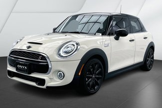 Used 2020 MINI Cooper S image 1