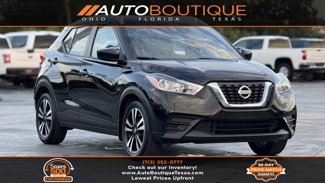 Used 2018 Nissan Kicks SV image 1