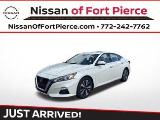 Used 2019 Nissan Altima 2.5 SV image 1