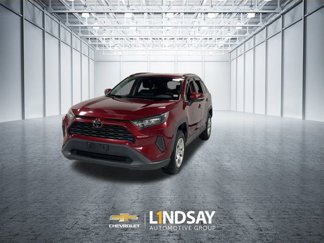 Used 2019 Toyota RAV4 LE image 1