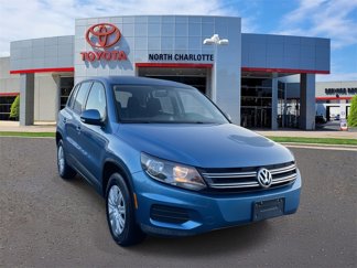 Used 2018 Volkswagen Tiguan Limited image 1