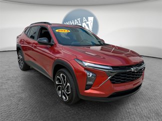 Certified 2024 Chevrolet Trax RS w/ Driver Confidence Package image 1