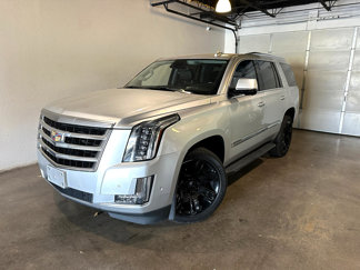 Used 2019 Cadillac Escalade Luxury image 1
