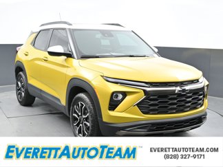 Used 2025 Chevrolet TrailBlazer ACTIV w/ Convenience Package image 1