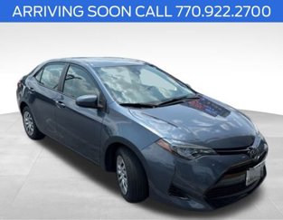 Used 2018 Toyota Corolla LE image 1