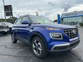 Used 2021 Hyundai Venue SEL w/ Premium Package image 1