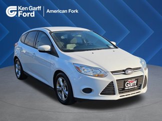 Used 2013 Ford Focus SE w/ SE Winter Pkg image 1