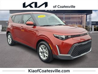 Certified 2023 Kia Soul S image 1