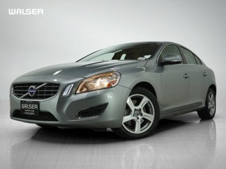 Used 2013 Volvo S60 T5 Premier image 1