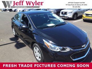 Used 2017 Chevrolet Cruze LS image 1