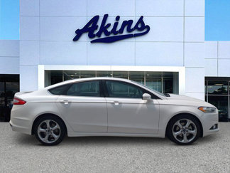 Certified 2016 Ford Fusion SE image 1