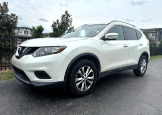 Used 2015 Nissan Rogue SV w/ SV Premium Package image 1