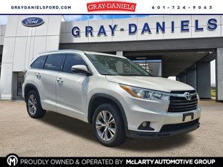 Used 2014 Toyota Highlander XLE image 1