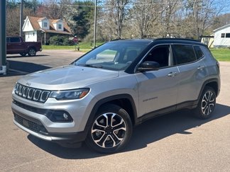 Used 2024 Jeep Compass Limited image 1