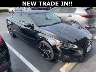 Used 2023 Nissan Altima 2.5 SR image 1