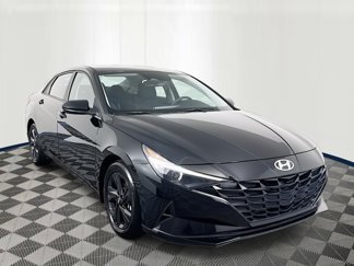 Certified 2023 Hyundai Elantra SEL image 1