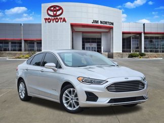 Used 2019 Ford Fusion SEL image 1