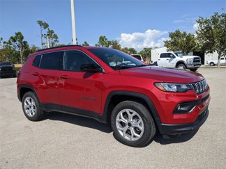 New 2025 Jeep Compass Latitude image 1