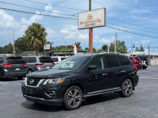 Used 2017 Nissan Pathfinder Platinum image 1