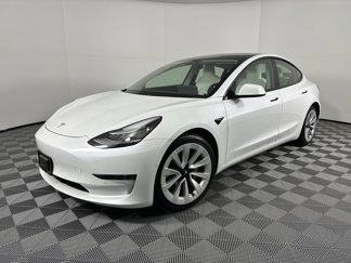 Used 2021 Tesla Model 3 Standard Range Plus image 1