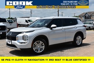 Used 2023 Mitsubishi Outlander SE image 1