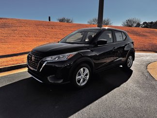 New 2024 Nissan Kicks S image 1