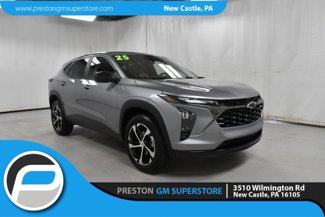 Used 2025 Chevrolet Trax RS w/ Driver Confidence Package image 1