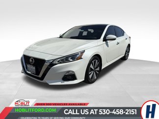 Used 2020 Nissan Altima 2.5 SV image 1