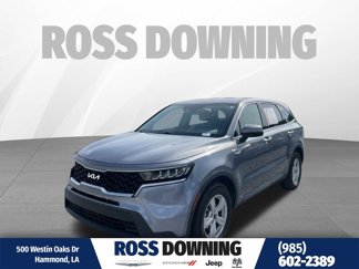 Used 2023 Kia Sorento LX image 1