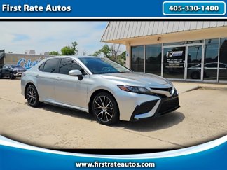 Used 2023 Toyota Camry SE image 1
