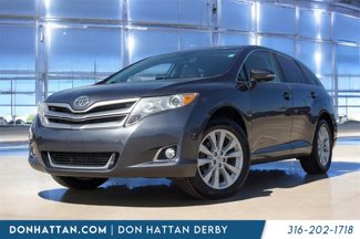 Used 2015 Toyota Venza LE image 1