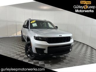 Used 2023 Jeep Grand Cherokee L Laredo image 1