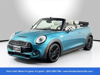 Used 2017 MINI Cooper S image 1
