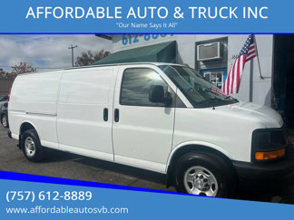 Used 2016 Chevrolet Express 3500 Extended image 1