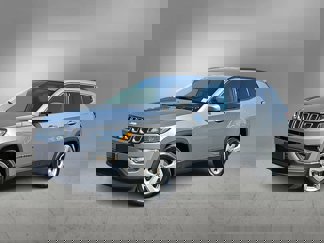 Used 2020 Jeep Compass Latitude image 1