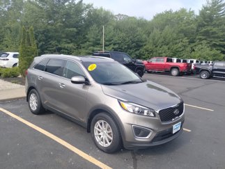 Used 2017 Kia Sorento LX image 1