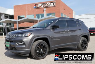 Used 2022 Jeep Compass Latitude image 1