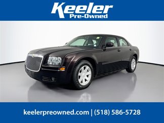 Used 2005 Chrysler 300 Touring image 1